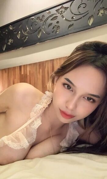 Leaked Emmavllryn private photo viral onlyfans