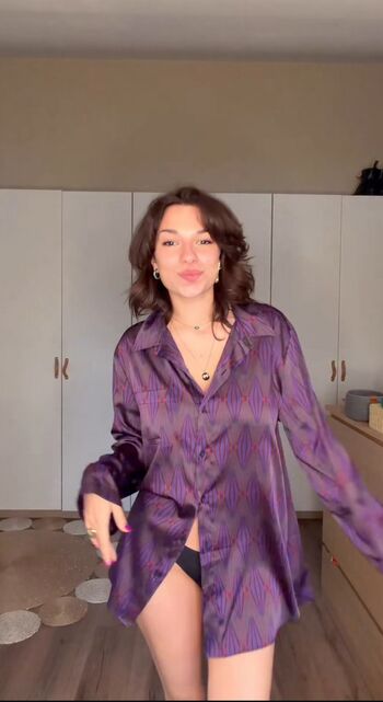 Leaked Emmy tifrit page private photo viral onlyfans