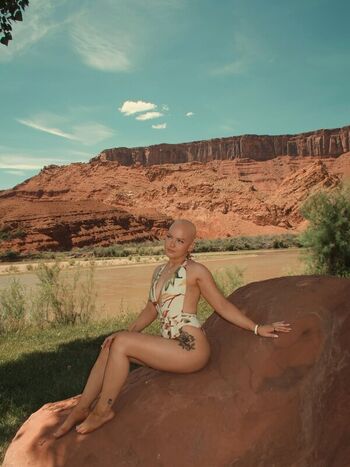 Leaked Emmycombss private photo viral onlyfans