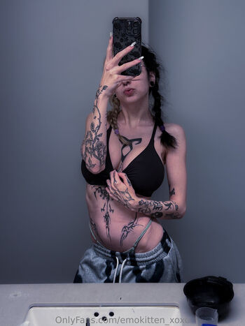 emokitten_xoxo