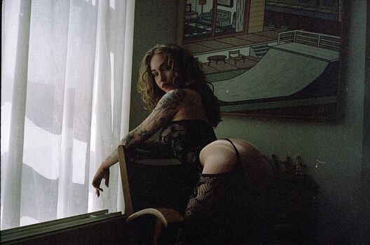 Leaked Empressscarlett private photo viral onlyfans