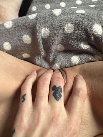 Leaked Emytrashh private photo viral onlyfans