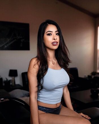 Enelly Urzua