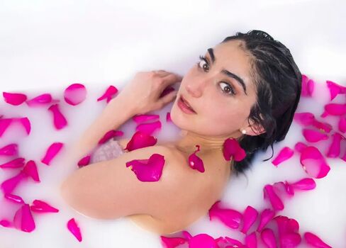 Leaked Erika toa russo page private photo viral onlyfans