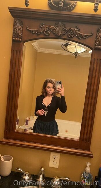 Leaked Erin coburn page private photo viral onlyfans