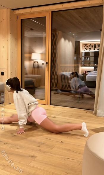 Leaked Esra algac page private photo viral onlyfans