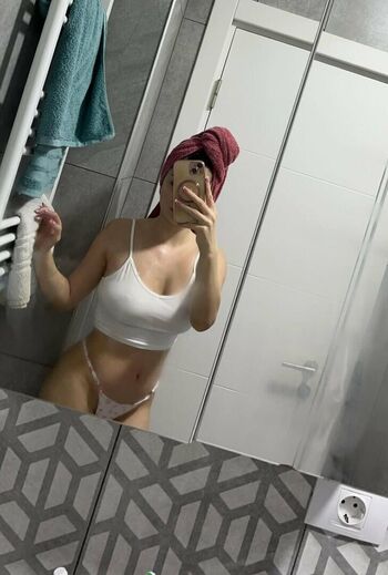 Leaked Esracicekk private photo viral onlyfans