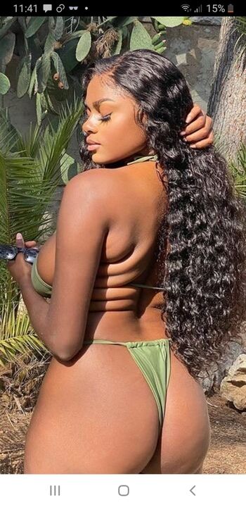 Estelle Ngm