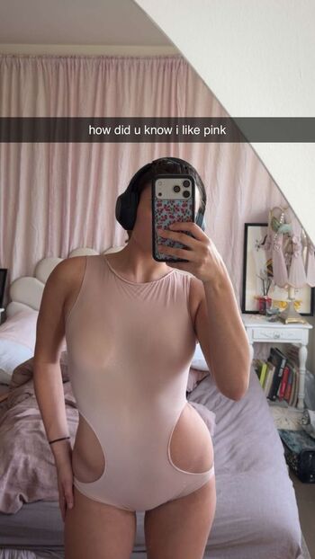 Leaked Ester dobrik page private photo viral onlyfans