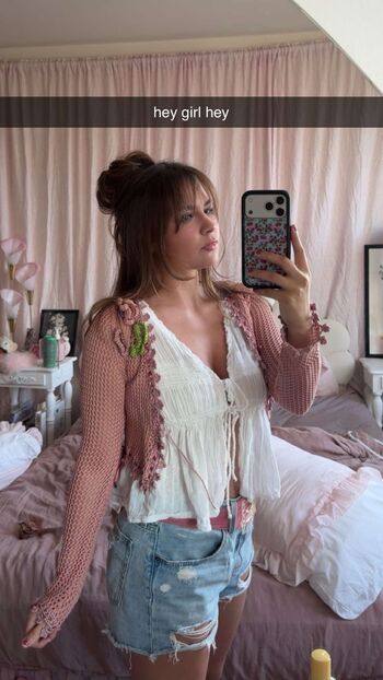 Leaked Ester dobrik private photo viral onlyfans