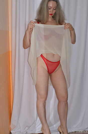 Etsy Seller Lolevila