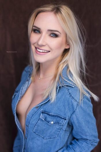Leaked Eva mikulski page private photo viral onlyfans