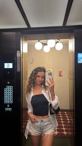 Leaked Eva travel page private photo viral onlyfans