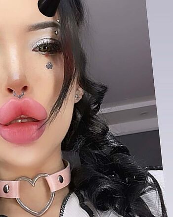 eva_u_tits