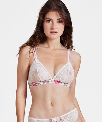 Eve Dumon