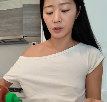 Evelyn Ha