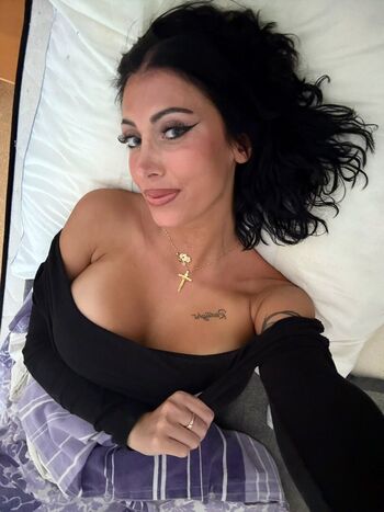 Leaked Evelyna exclusiv private photo viral onlyfans