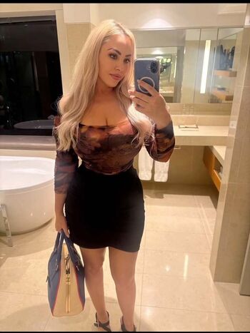 Evie Leana