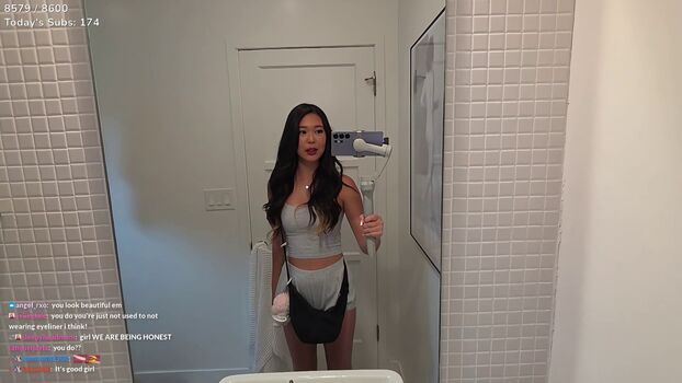 Leaked Extraemily private photo viral onlyfans
