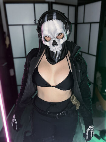 Leaked Ezy summers cosplay page private photo viral onlyfans