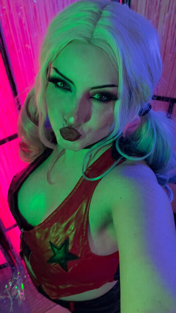 Leaked Ezy summers cosplay page private photo viral onlyfans