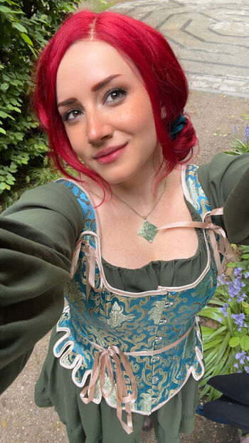 Leaked Ezy summers cosplay page private photo viral onlyfans