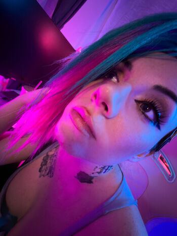 Ezy Summers Cosplay