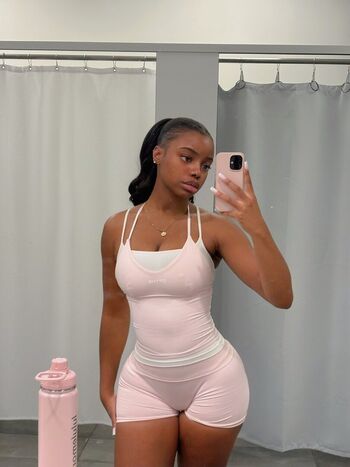 Leaked Faeriidollx private photo viral onlyfans