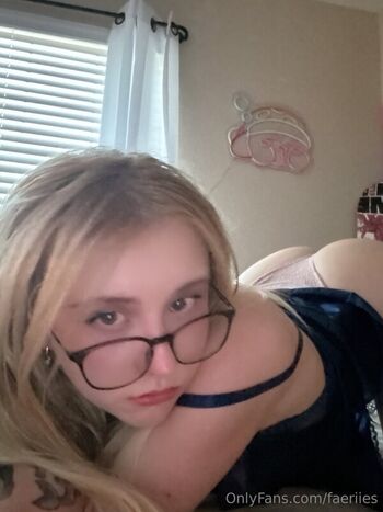 Leaked Faeriies private photo viral onlyfans
