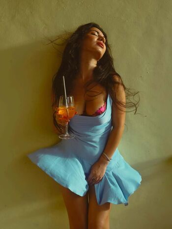 Leaked Fainazuckerman private photo viral onlyfans