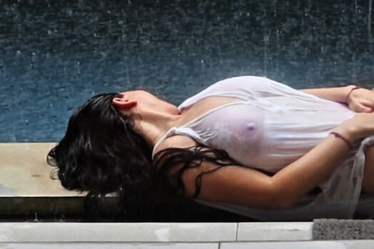 Leaked Fainazuckerman private photo viral onlyfans