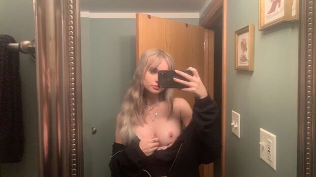 Leaked Fairyfps private photo viral onlyfans