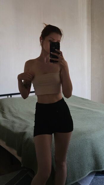 Leaked Familiarnost private photo viral onlyfans