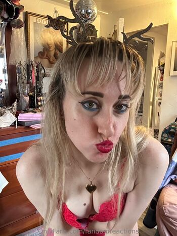 Leaked Fandomreactions private photo viral onlyfans
