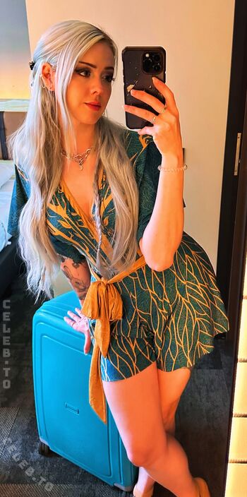 Leaked Farbenfuchs private photo viral onlyfans