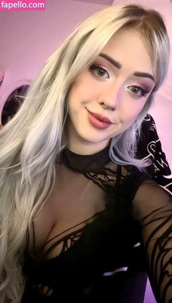 Leaked Farbenfuchs private photo viral onlyfans