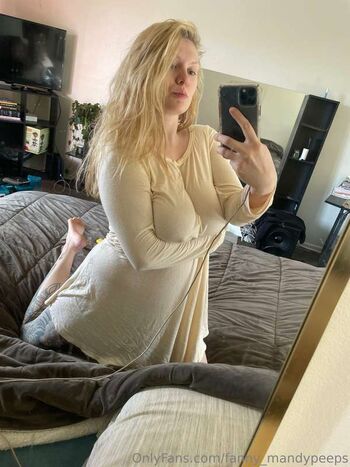 Leaked Fefeesfannypeeps private photo viral onlyfans