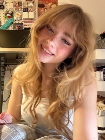 Leaked Felinenyaa page private photo viral onlyfans