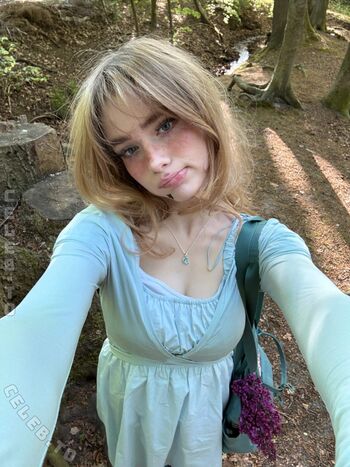 Leaked Felinenyaa private photo viral onlyfans