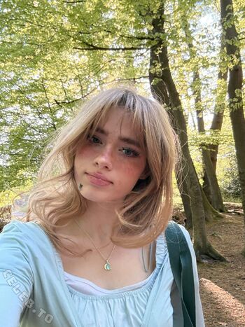 Leaked Felinenyaa private photo viral onlyfans