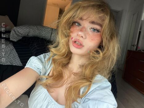 Leaked Felinenyaa private photo viral onlyfans