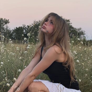 Leaked Felinenyaa private photo viral onlyfans
