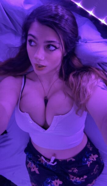 Leaked Fg ems private photo viral onlyfans