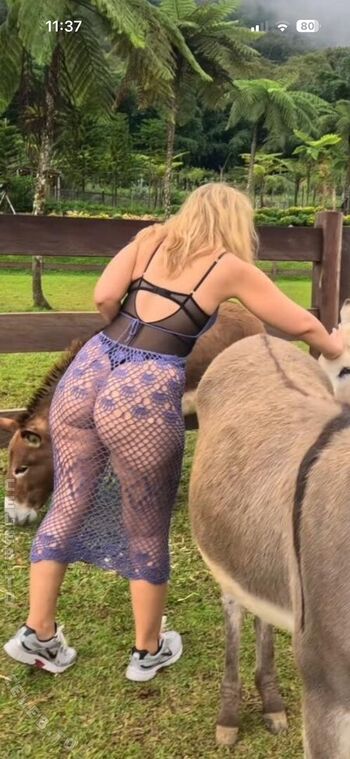 Leaked Fidan atalay page private photo viral onlyfans
