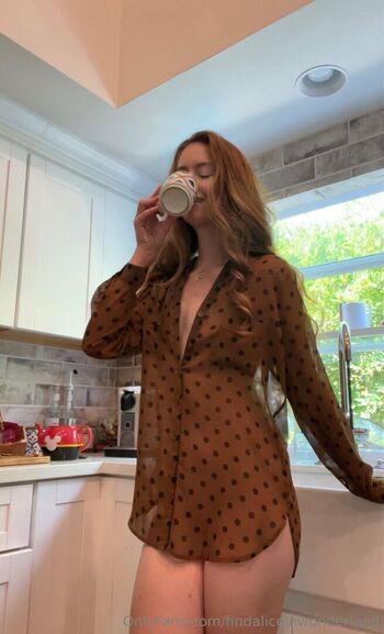 Leaked Findaliceinwonderland  page private photo viral onlyfans