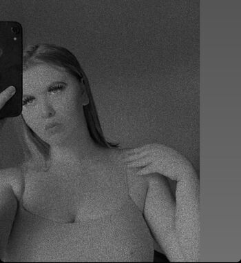 Leaked Fiona rexxhepi private photo viral onlyfans