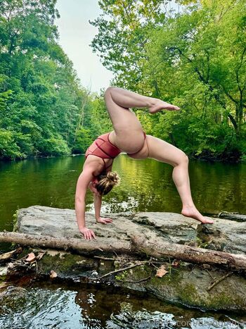 fityoginina