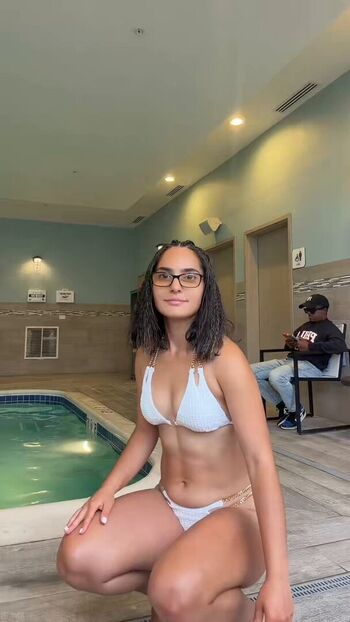 Leaked Fizzypeach irl private photo viral onlyfans