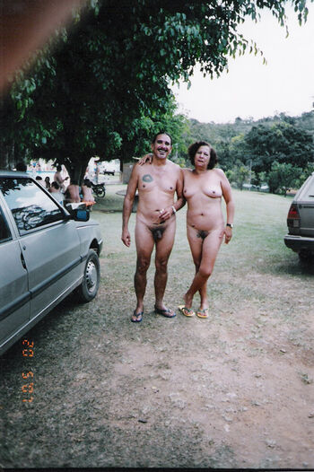 Flagras Em Praia