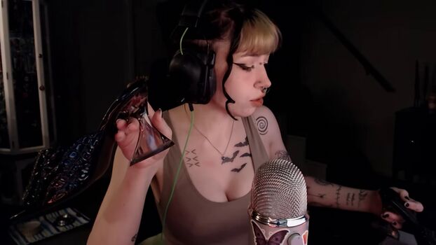 Leaked Flodaasmr page private photo viral onlyfans